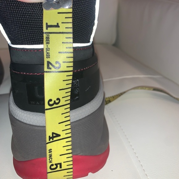 UGG Utility Waterproof Boots / Sneakers. Unisex - Picture 6 of 15